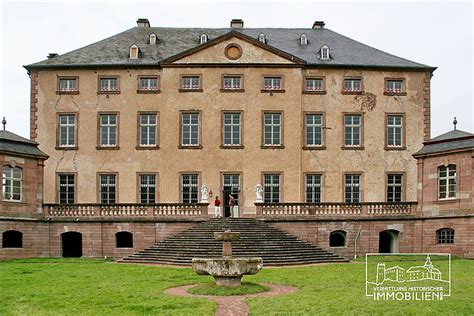 herrenhaus verkauf|Historische Immobilien zum Verkauf: Schloss Baden